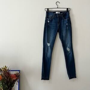 DL1961 Florence Instasculpt Skinny Jeans in Strive Wash